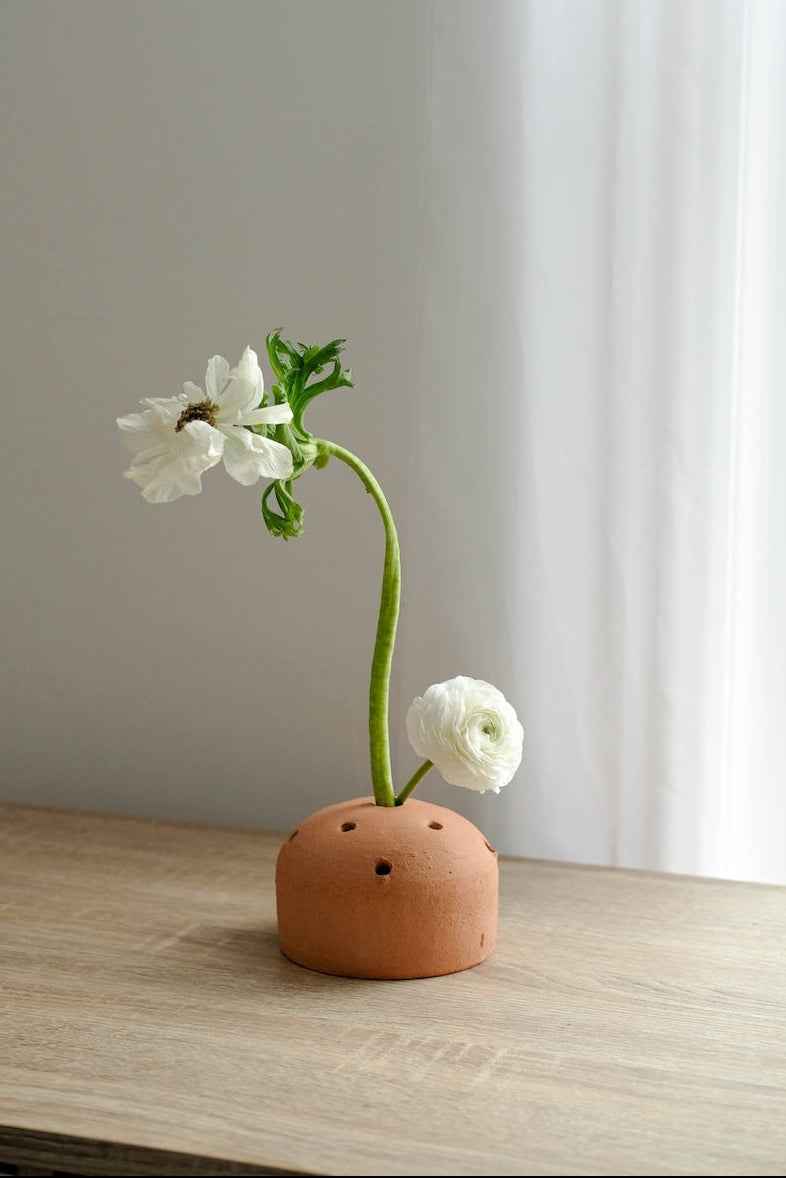 clay-ceramic-flower-frog-Ikebana-stem-holder