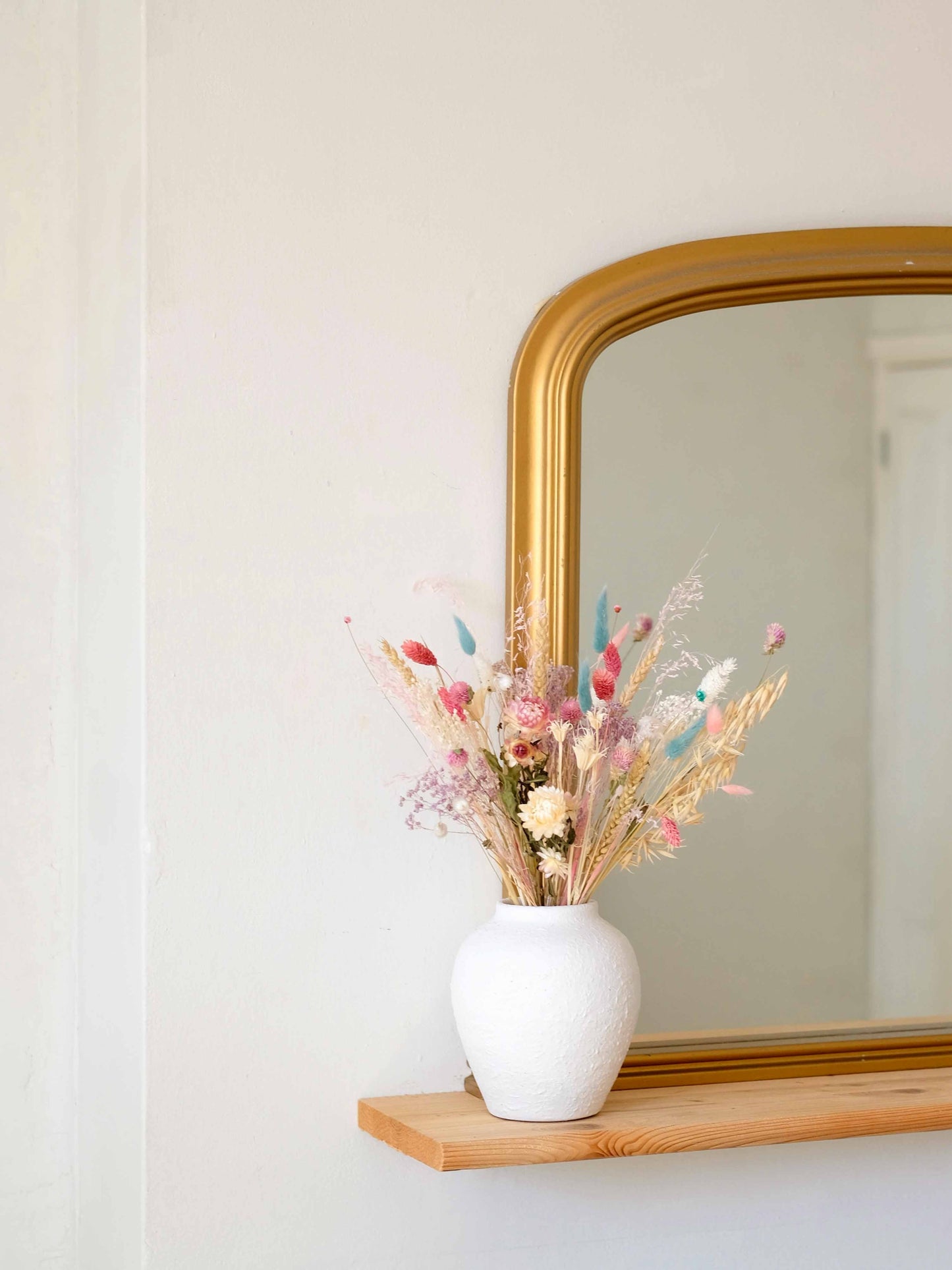 Dried-Flower-Bouquet-Pastel-Pink-Blue-Bunny-Tails-Helichrysum