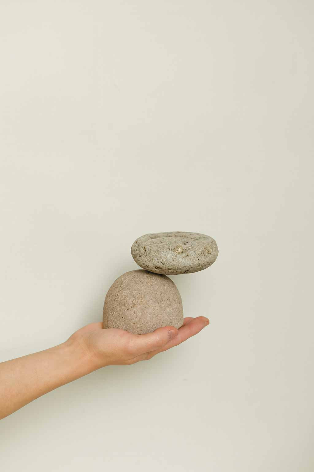 stone-flower-frog-Ikebana-stem-holder